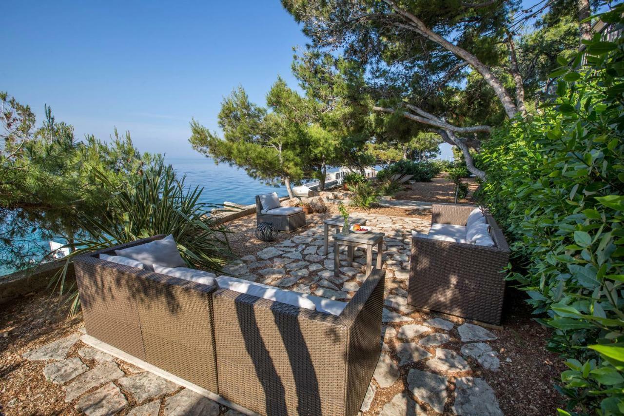Pod Borom * Sveta Nedelja (Hvar)