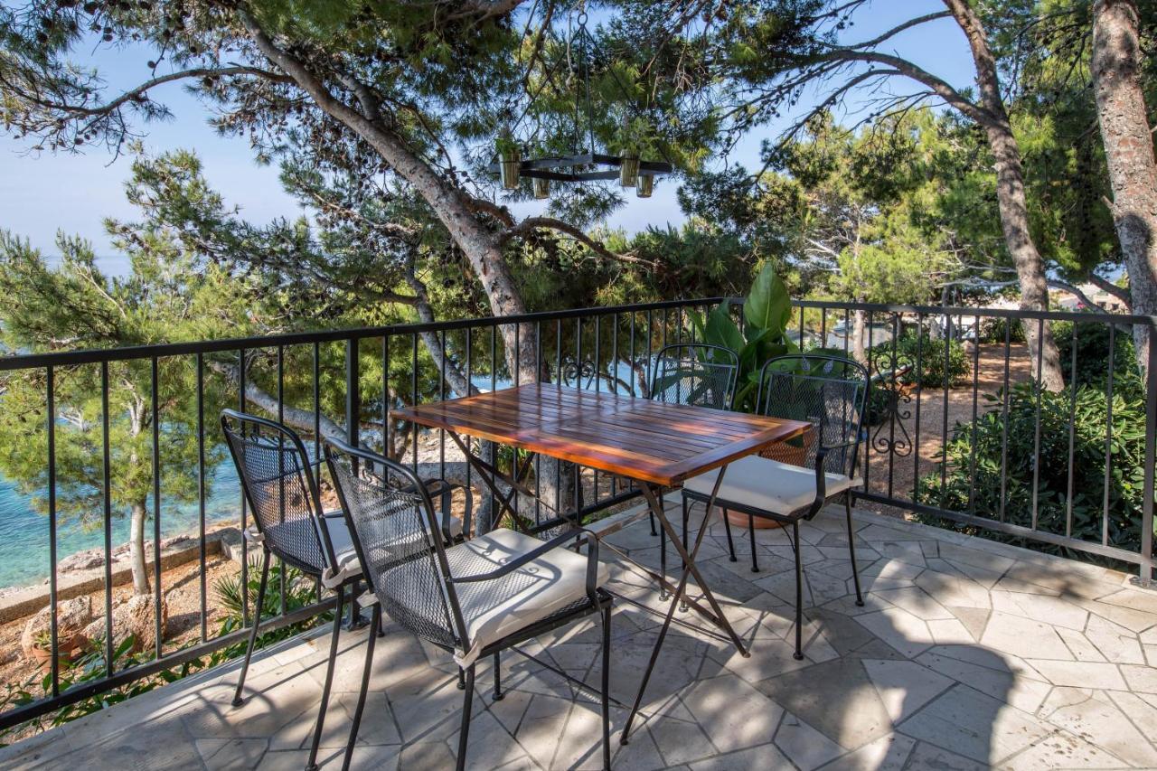 Pod Borom * Sveta Nedelja (Hvar)